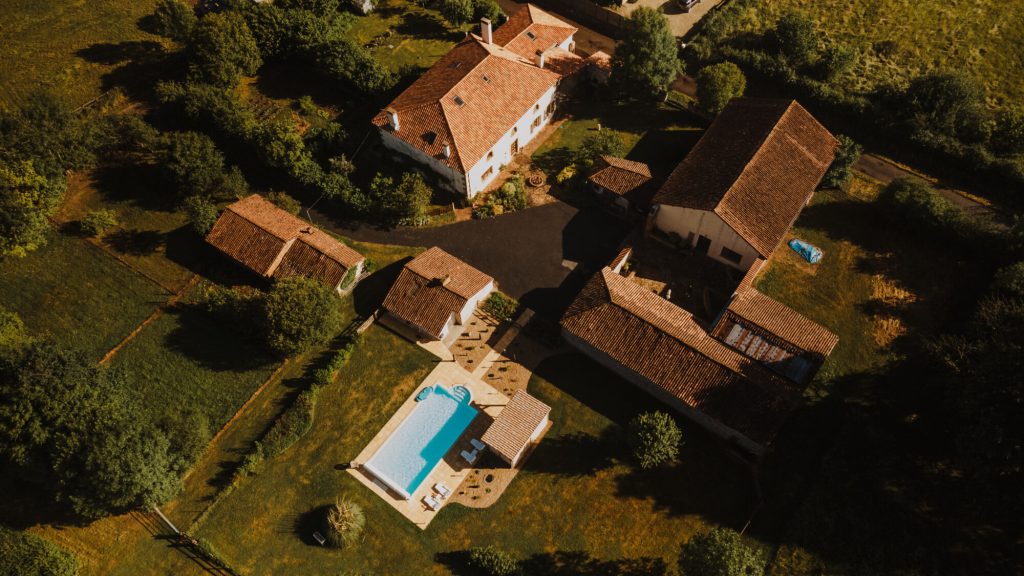 vue Aérienne - Chambres d'hôtes L'envers à Abzac@eva_priego_photography